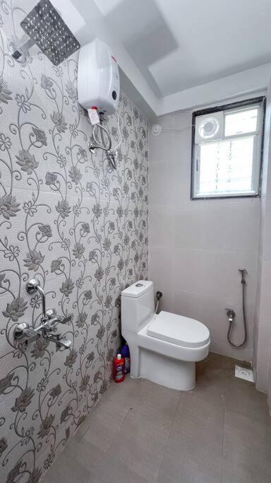 Apartment Spacious 2 Bhk In Main Kharadi - Anandkunj