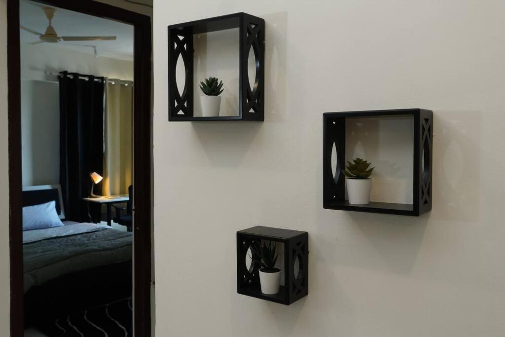 Spacious 2 Bhk In Main Kharadi - Anandkunj * Pune